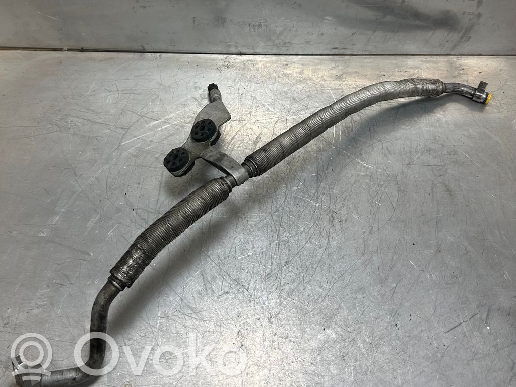 BMW 5 E60 E61 Ilmastointilaitteen putki (A/C) 