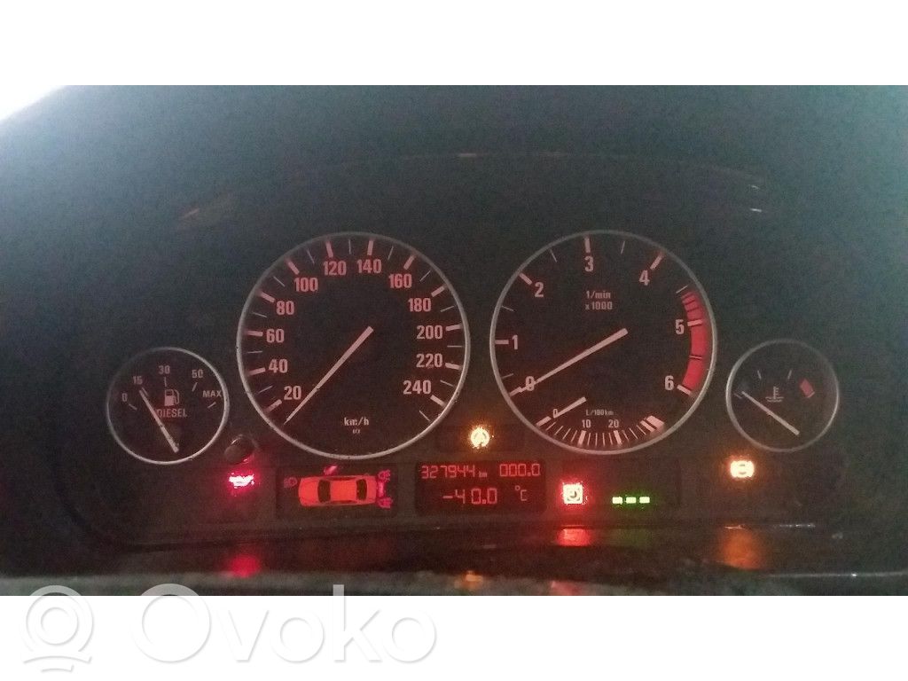 BMW 5 E39 Speedometer (instrument cluster) 