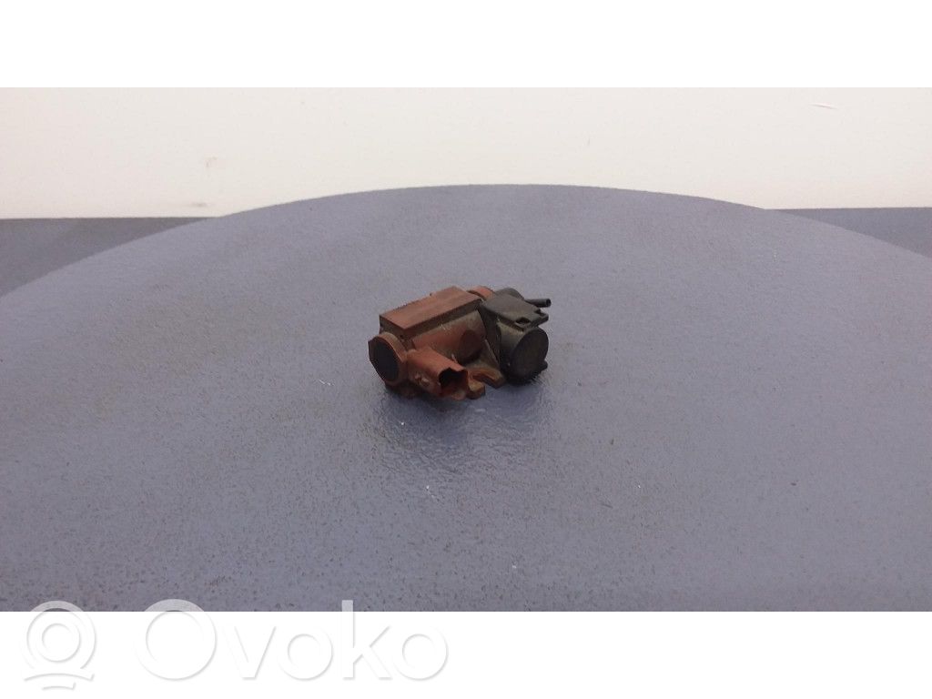 Válvula de vacío   6G909E882,6G909E882