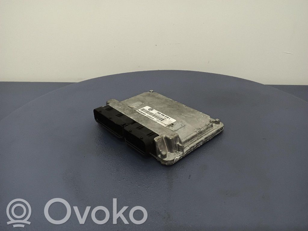 Volkswagen PASSAT B5.5 Engine control unit/module ECU 