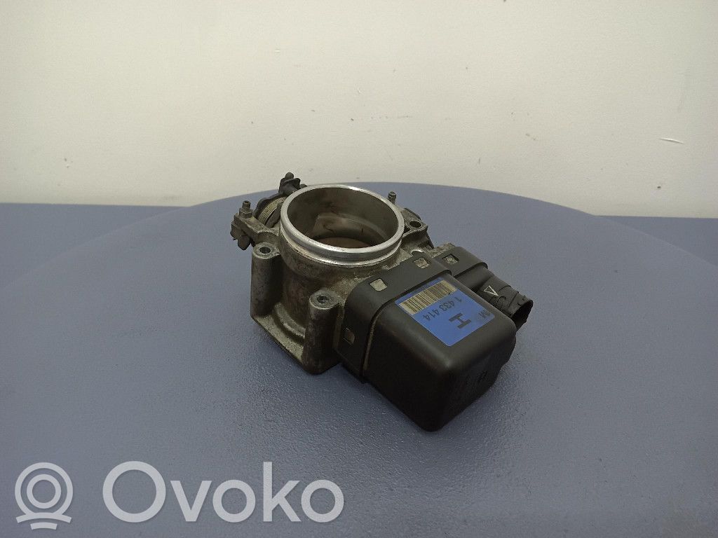 BMW 5 E39 Throttle body valve 