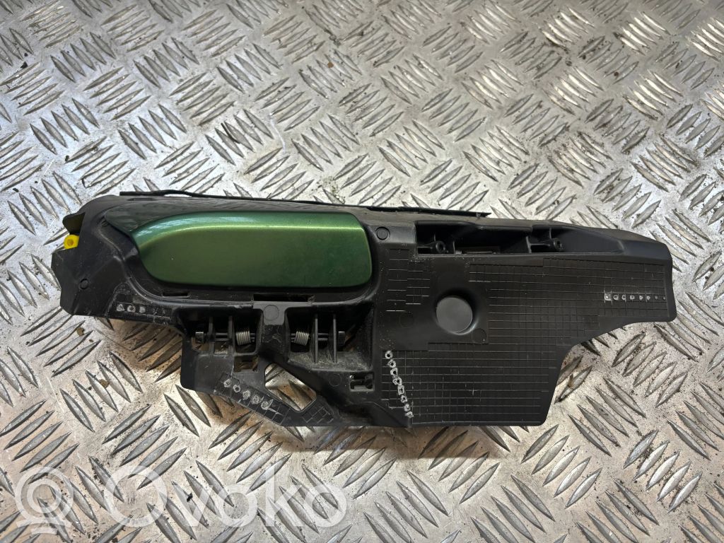 Audi RS6 C8 Soporte del parachoques delantero 