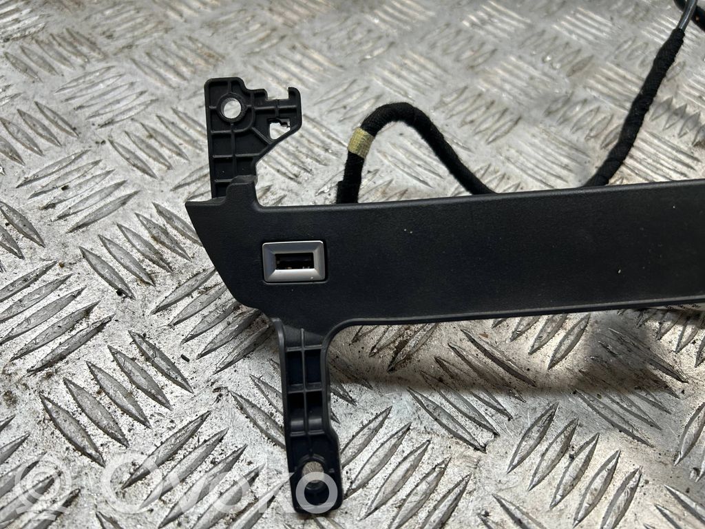 Enchufe conector USB   9818156380