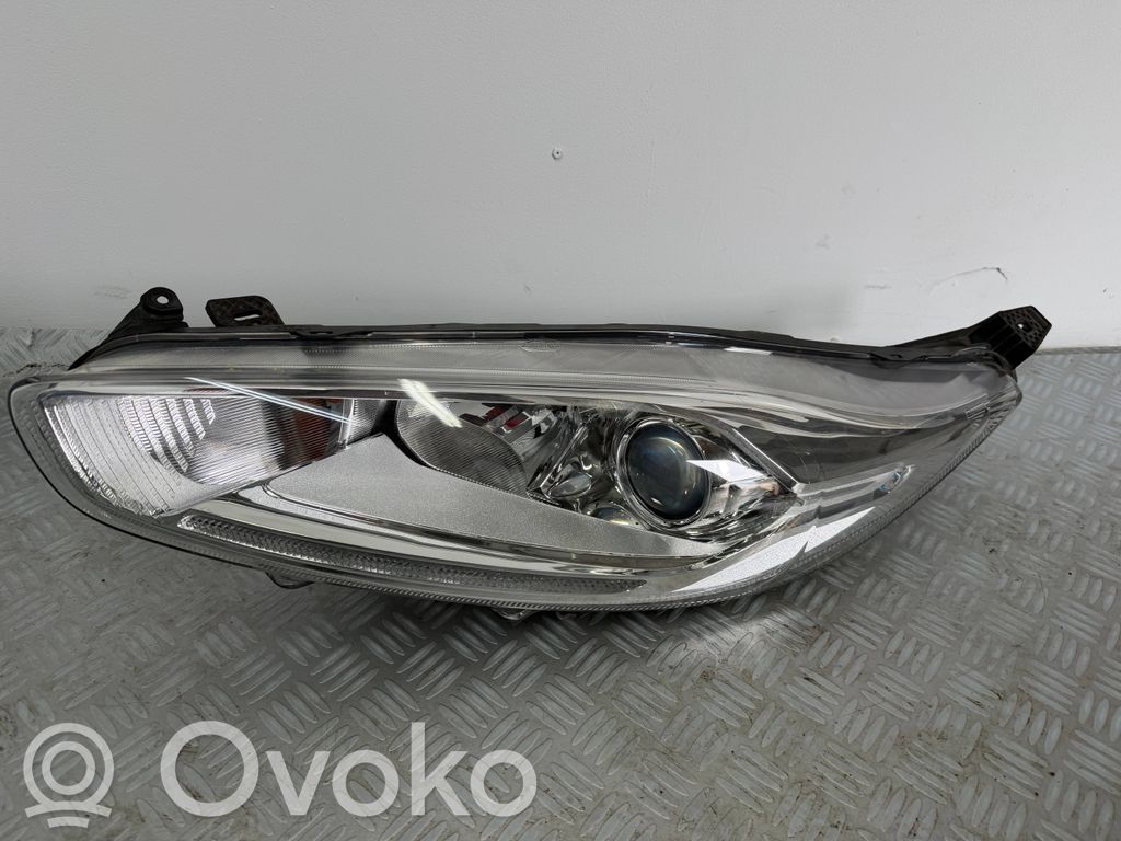 Phare frontale   C1BB13W030CF