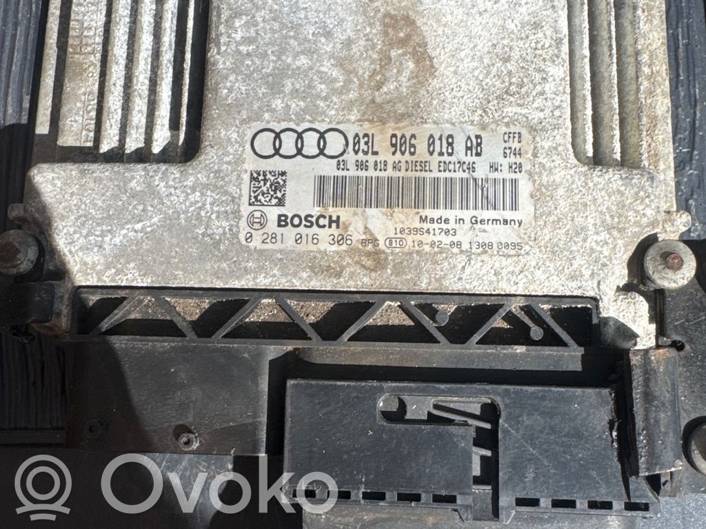 Audi A3 S3 A3 Sportback 8P Engine control unit/module 