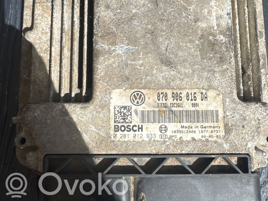 Volkswagen Touareg I Engine control unit/module 