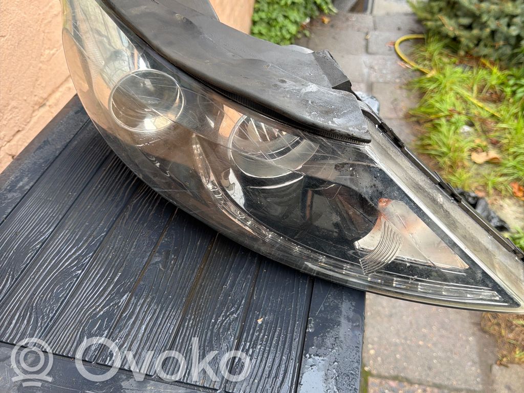 KIA Sportage Lampa przednia 