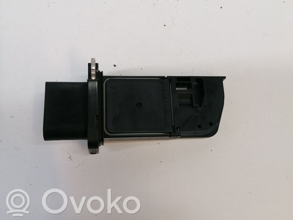 Volkswagen PASSAT B6 Przepływomierz masowy powietrza MAF 