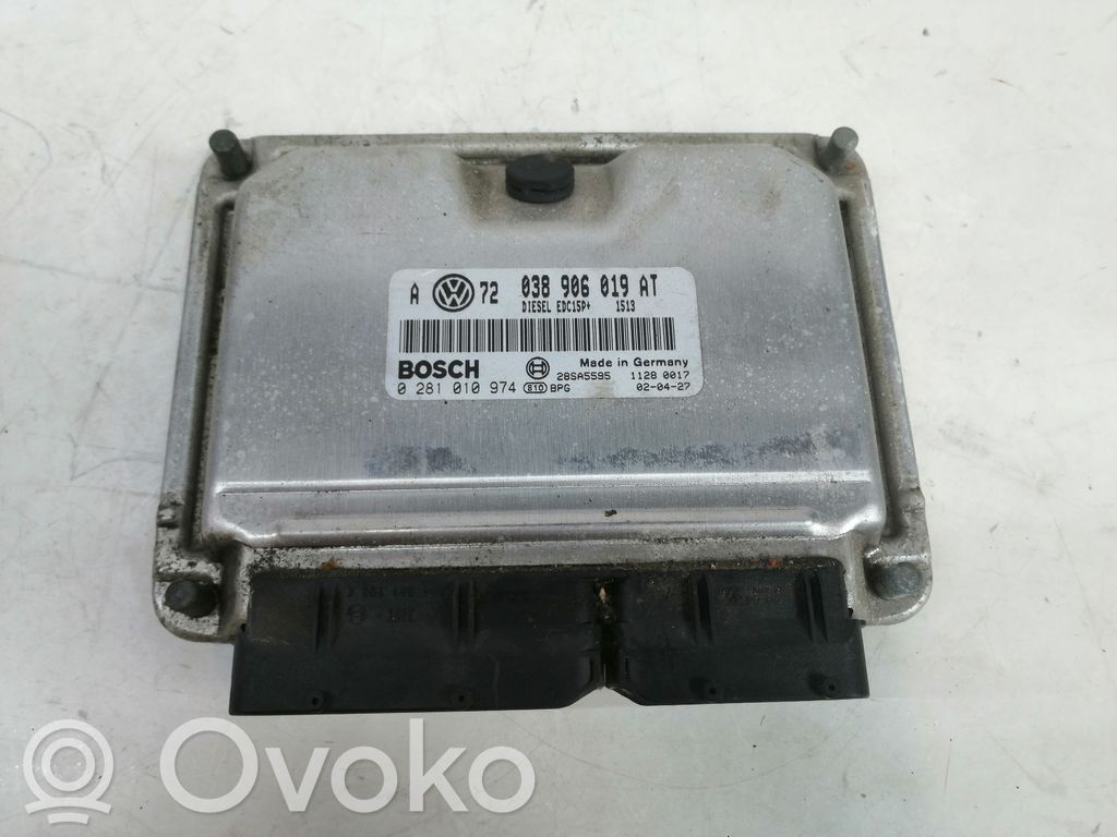 Volkswagen Golf IV Engine control unit/module 