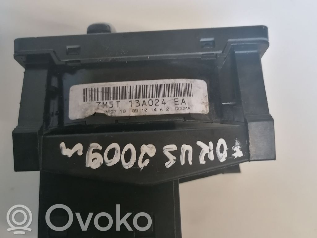 Ford Focus Light switch 