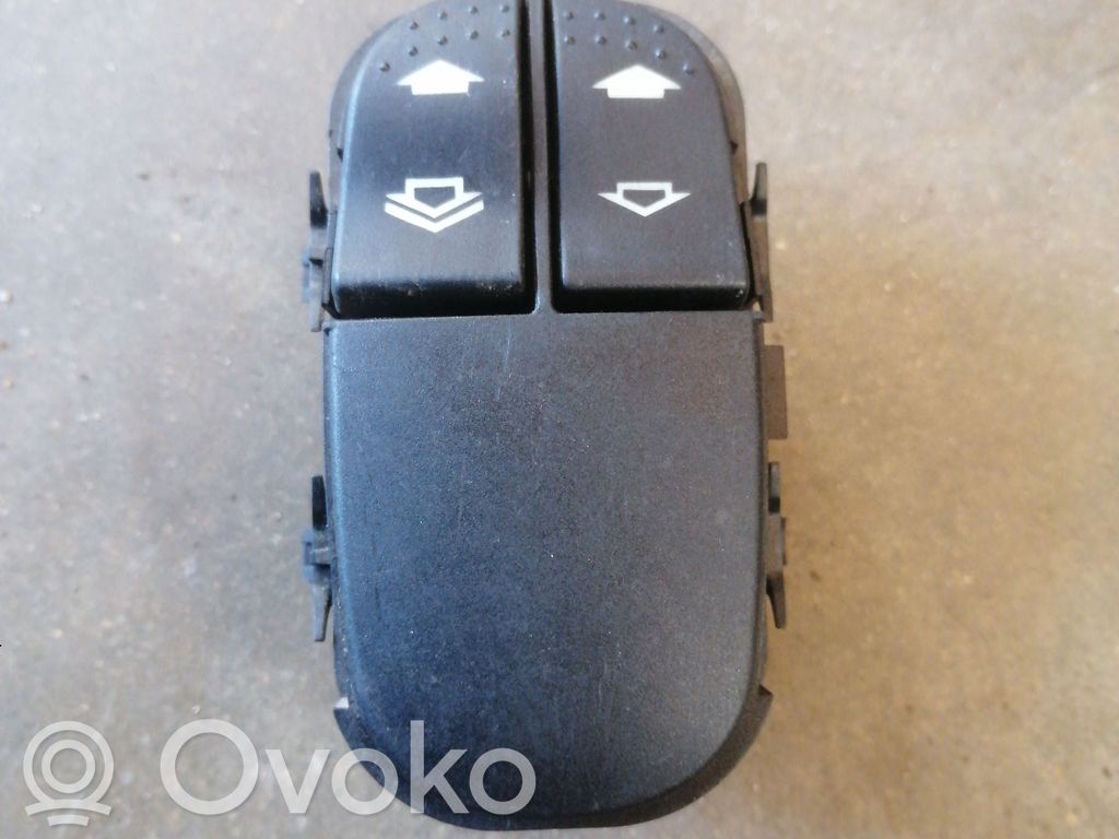 Ford Focus Electric window control switch 