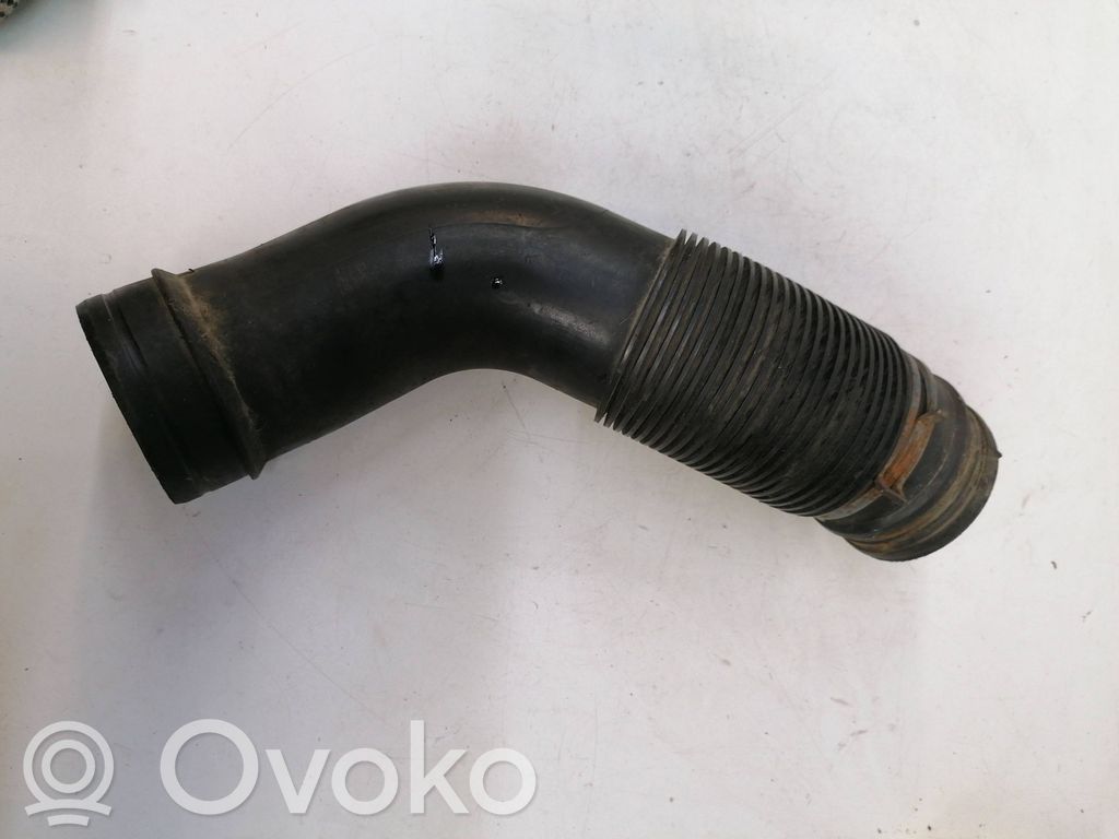 Volkswagen Phaeton Oro paėmimo kanalo detalė (-ės) 
