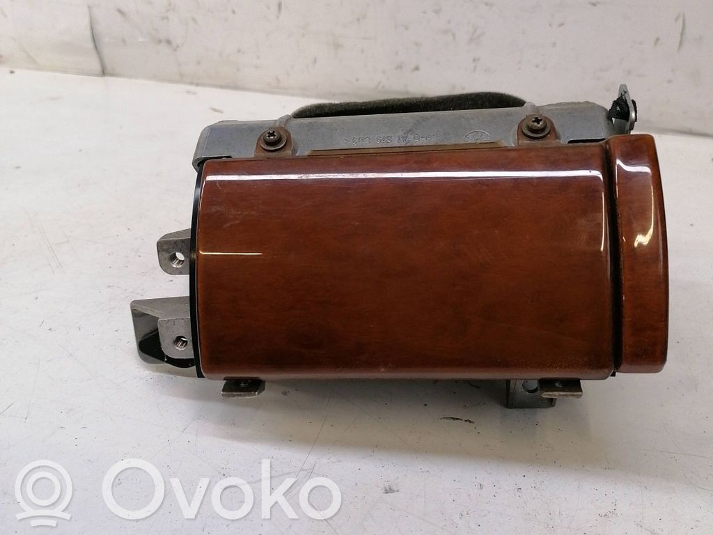 Volkswagen Phaeton Šoninės oro grotelės 