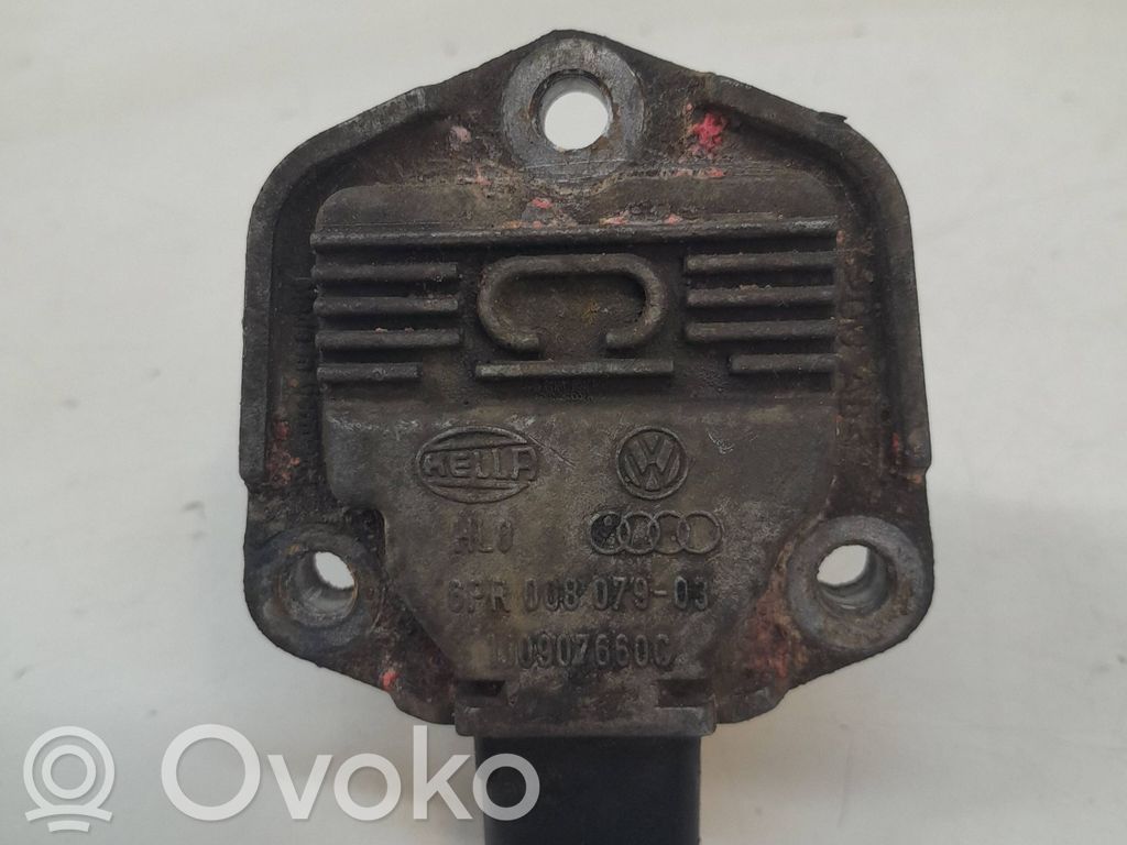 Volkswagen Phaeton Oil level sensor 