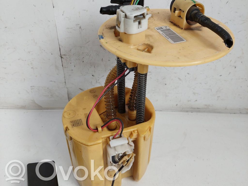 Toyota Auris 150 Fuel level sensor 