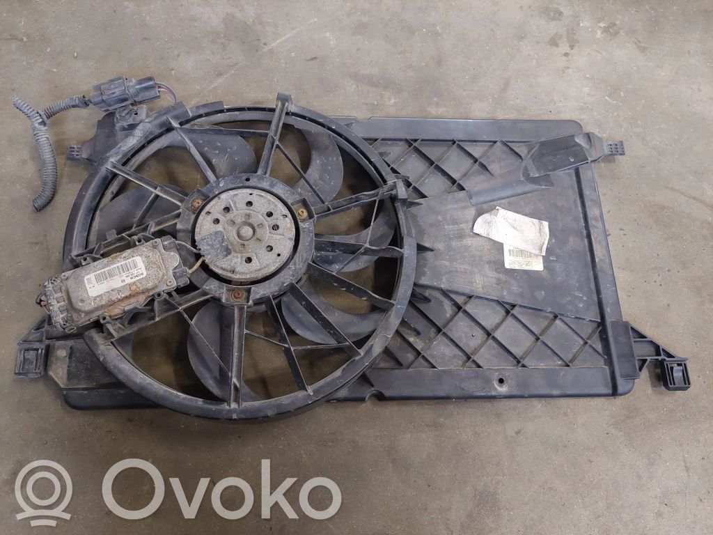 Ford Focus Elektrinis radiatorių ventiliatorius 