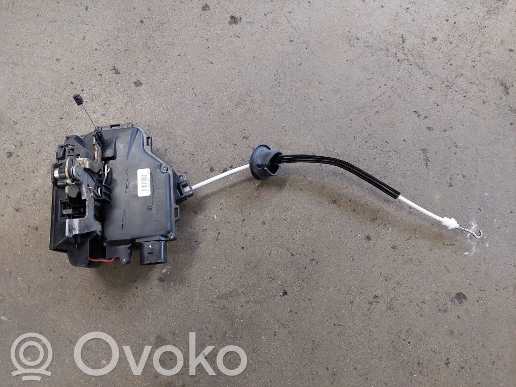 Audi A2 Aizmugurē slēdzene 