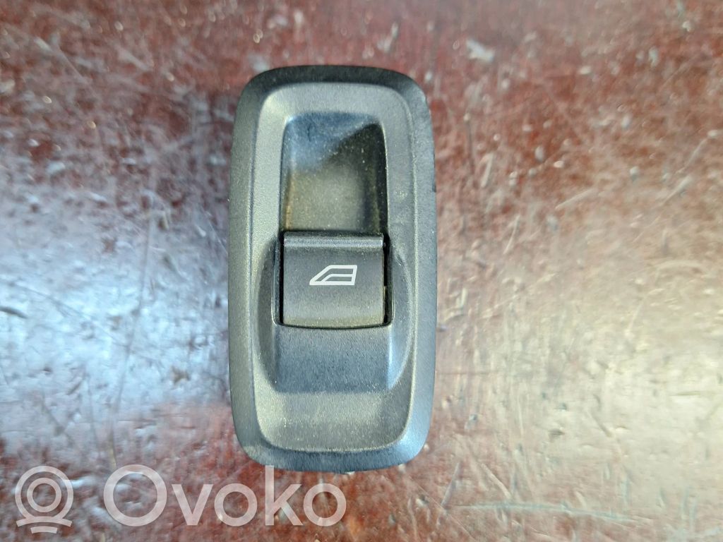 Ford Fiesta Electric window control switch 