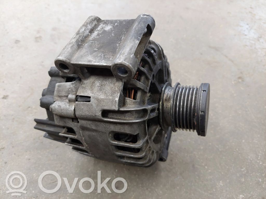 Mercedes-Benz E W212 Alternator 