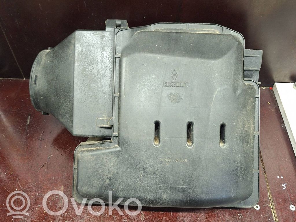 Renault Megane II Ilmansuodattimen kotelo 