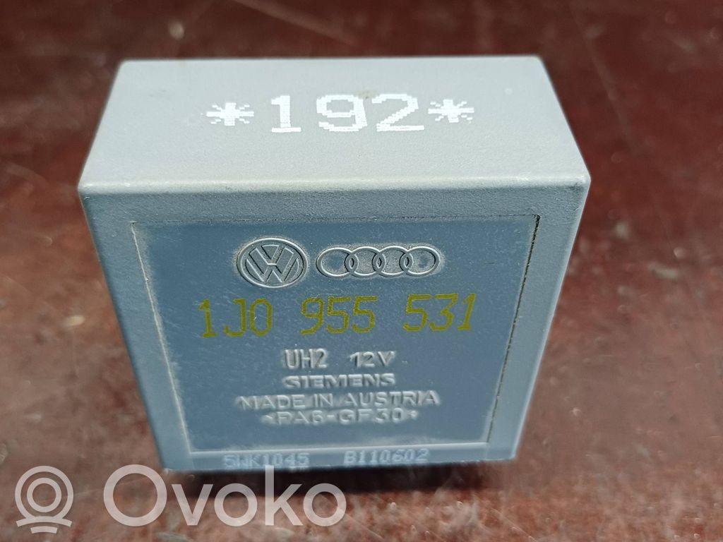 Skoda Superb B5 (3U) Logu tīrītāju relejs 