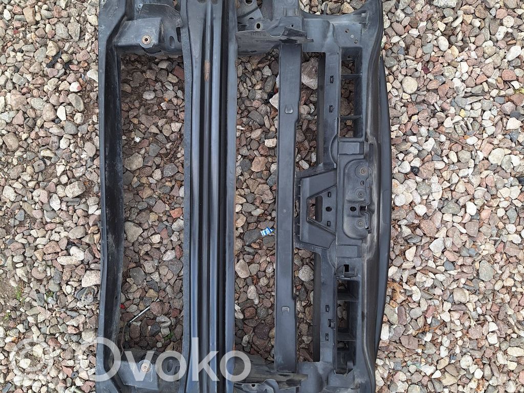 Volkswagen Touran I Radiatorių panelė 