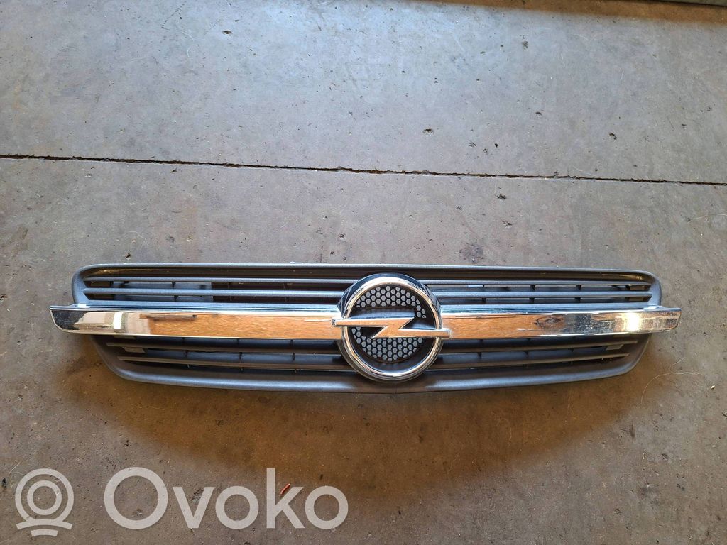 Opel Meriva A Etusäleikkö 