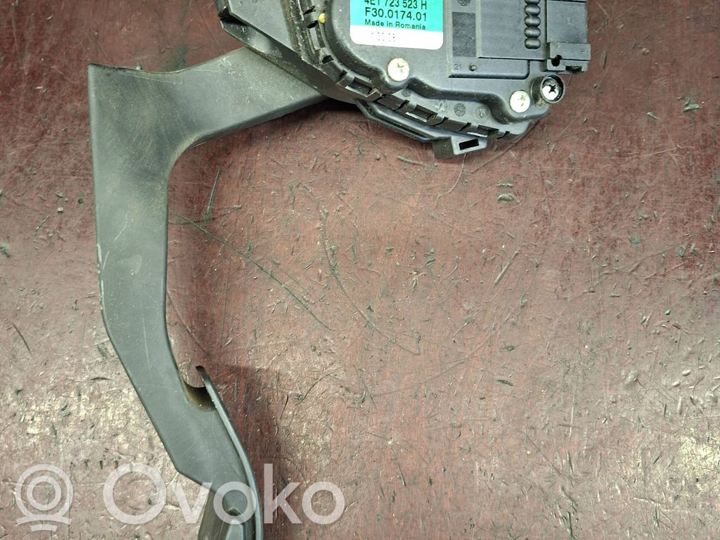 Audi A8 S8 D3 4E Accelerator throttle pedal 