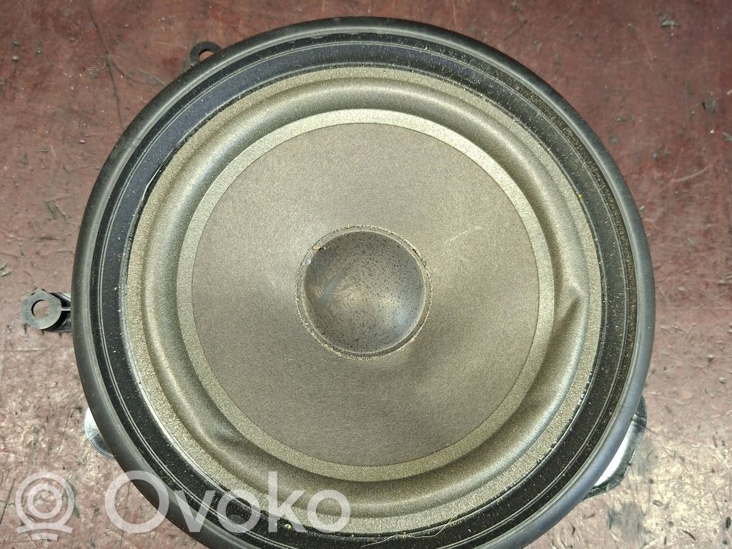 Audi A8 S8 D3 4E Etuoven kaiutin 