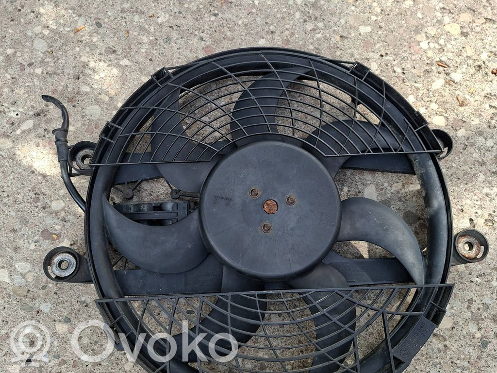 BMW 3 E46 Elektrisks radiatoru ventilators 