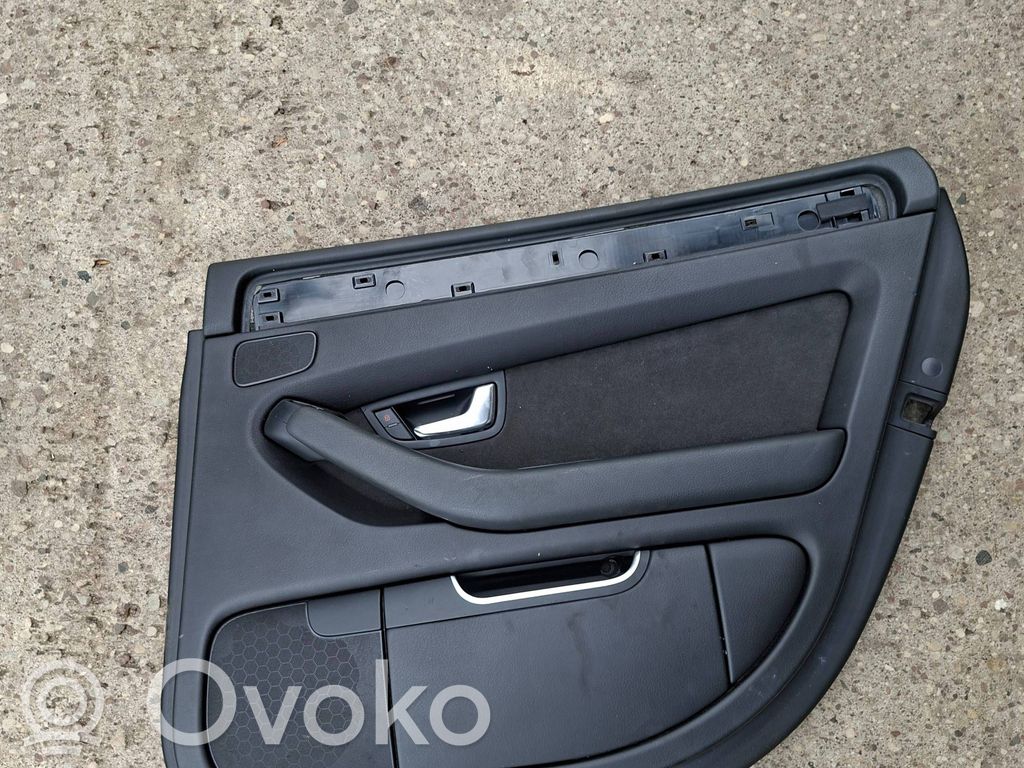 Audi A8 S8 D3 4E Takaoven verhoilu 