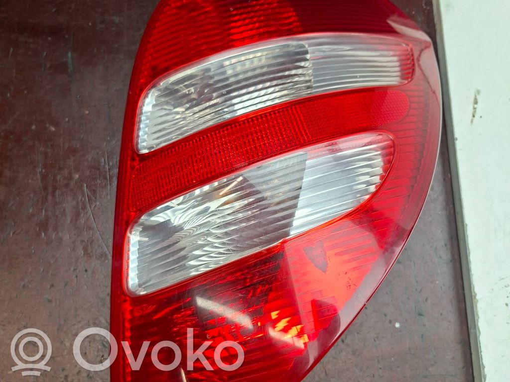 Mercedes-Benz A W169 Lampă spate în caroserie 