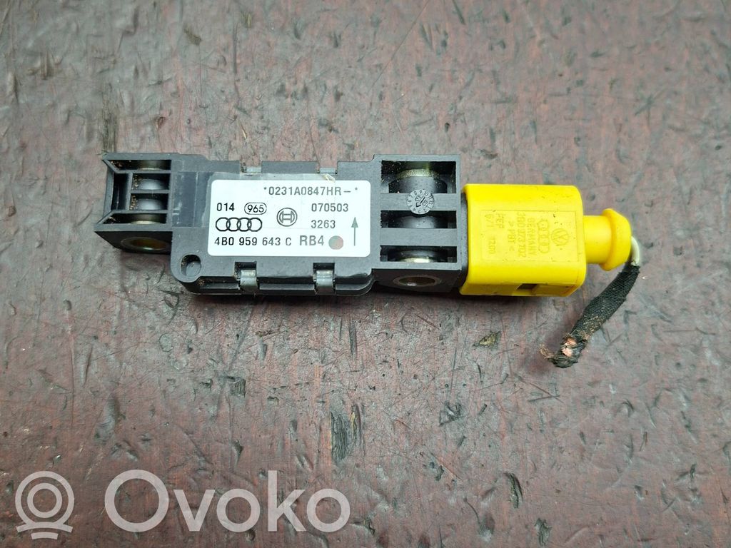 Audi A6 S6 C5 4B Czujnik uderzenia Airbag 