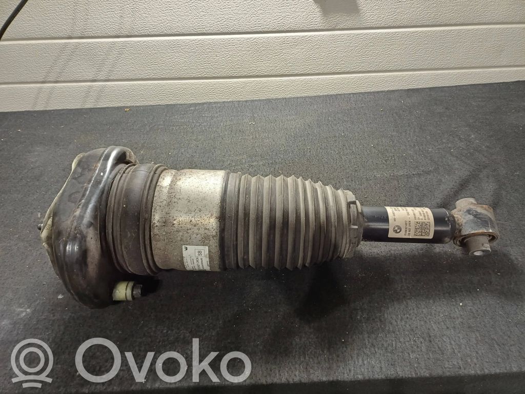 BMW 5 G30 G31 G38 Poduszka / Miech tylnego zawieszenia pneumatycznego 