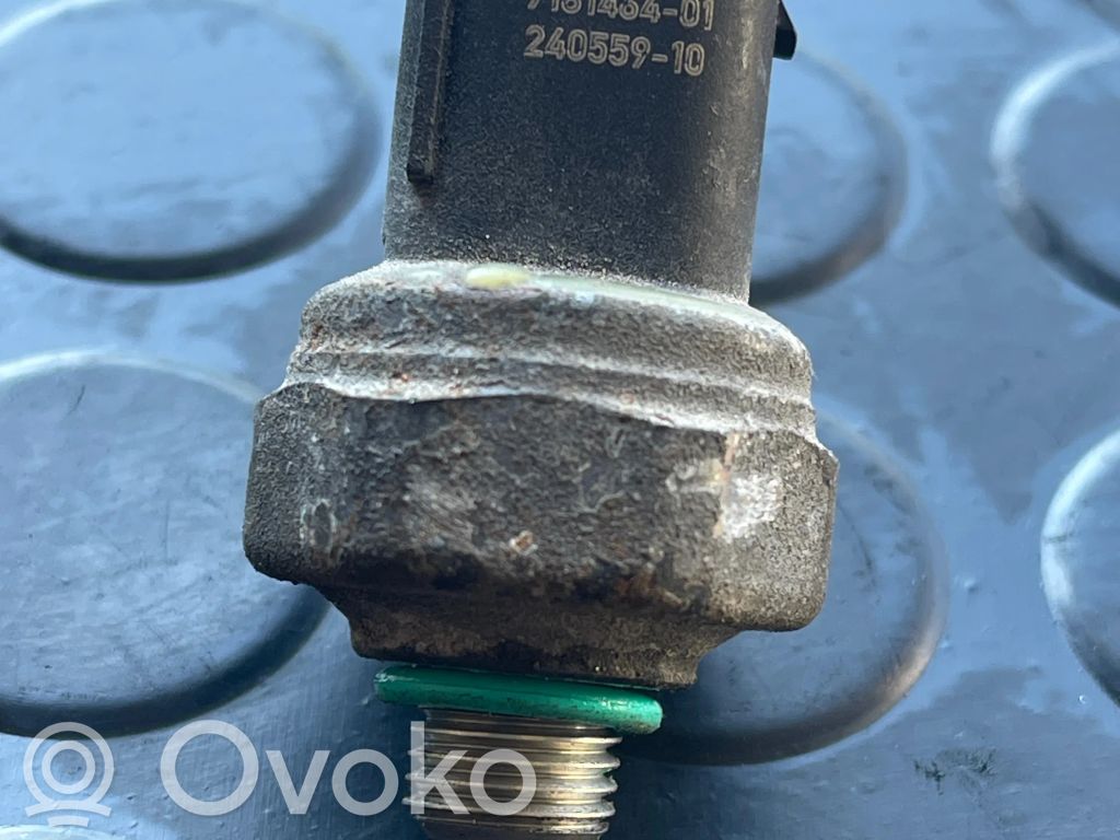 BMW 3 E90 E91 Air conditioning (A/C) pressure sensor 