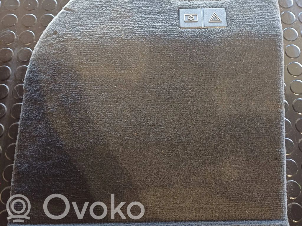 Trunk/boot lower side trim panel   52407010