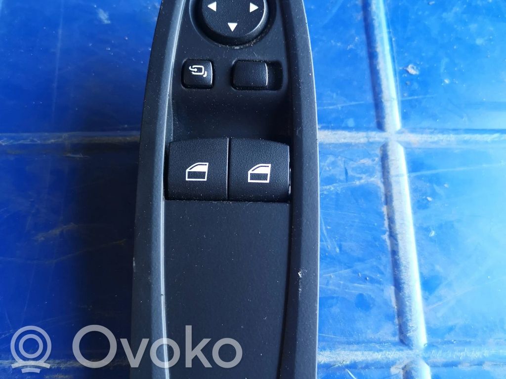 BMW 4 F32 F33 Electric window control switch 
