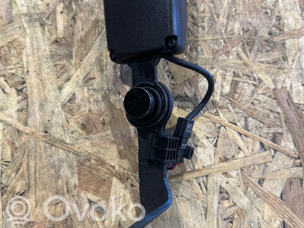 BMW 5 G30 G31 G38 Klamra tylnego pasa bezpieczeństwa 
