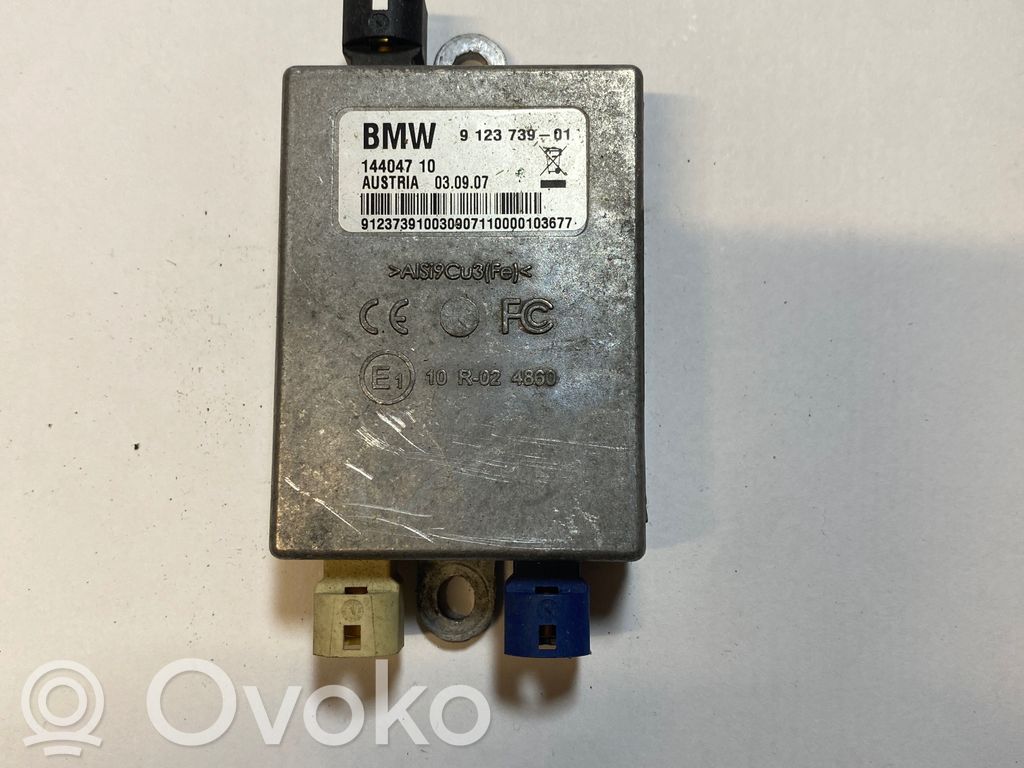 BMW 5 E60 E61 Antenos stiprintuvas 