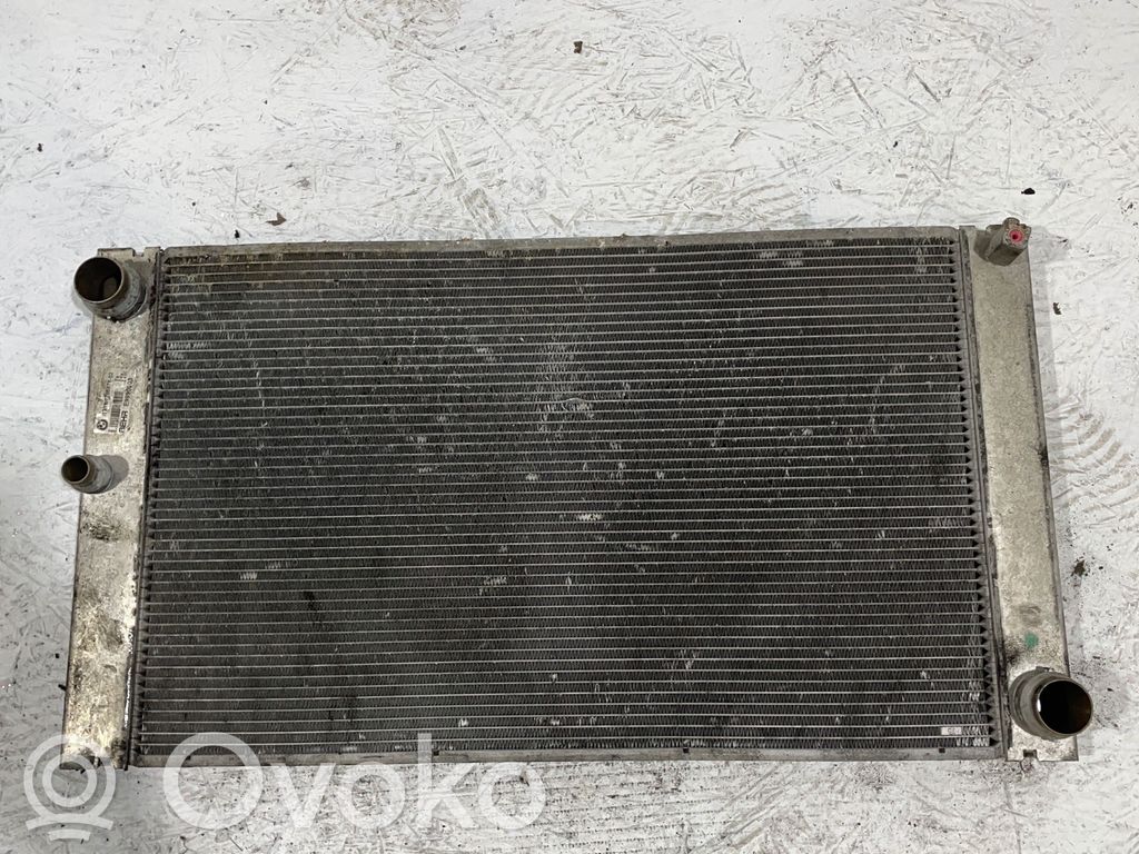 BMW 5 E60 E61 Aušinimo skysčio radiatorius 