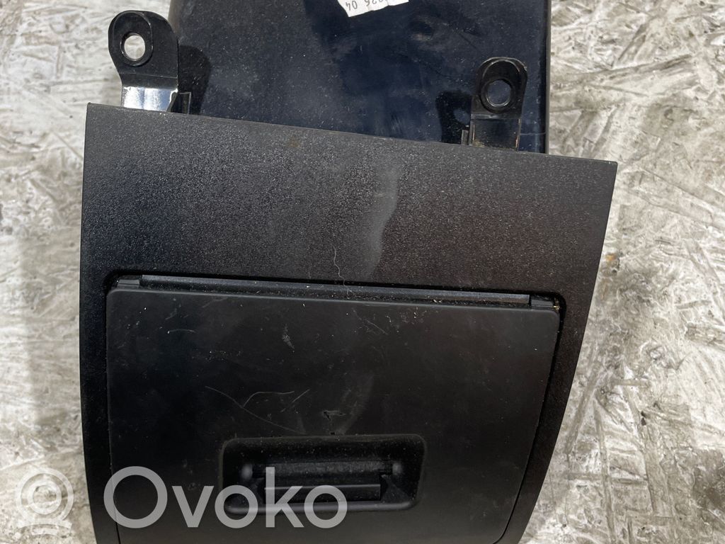 BMW 5 E60 E61 Daiktadėžė 