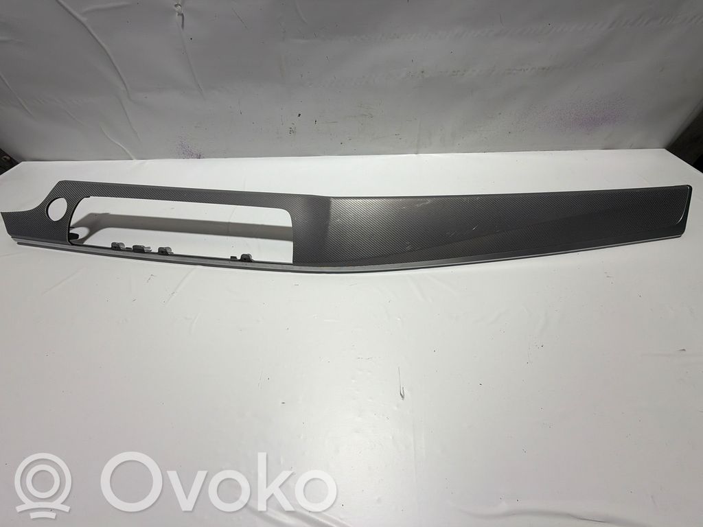 BMW 5 F10 F11 Dekoratyvinė apdailos juostelė 