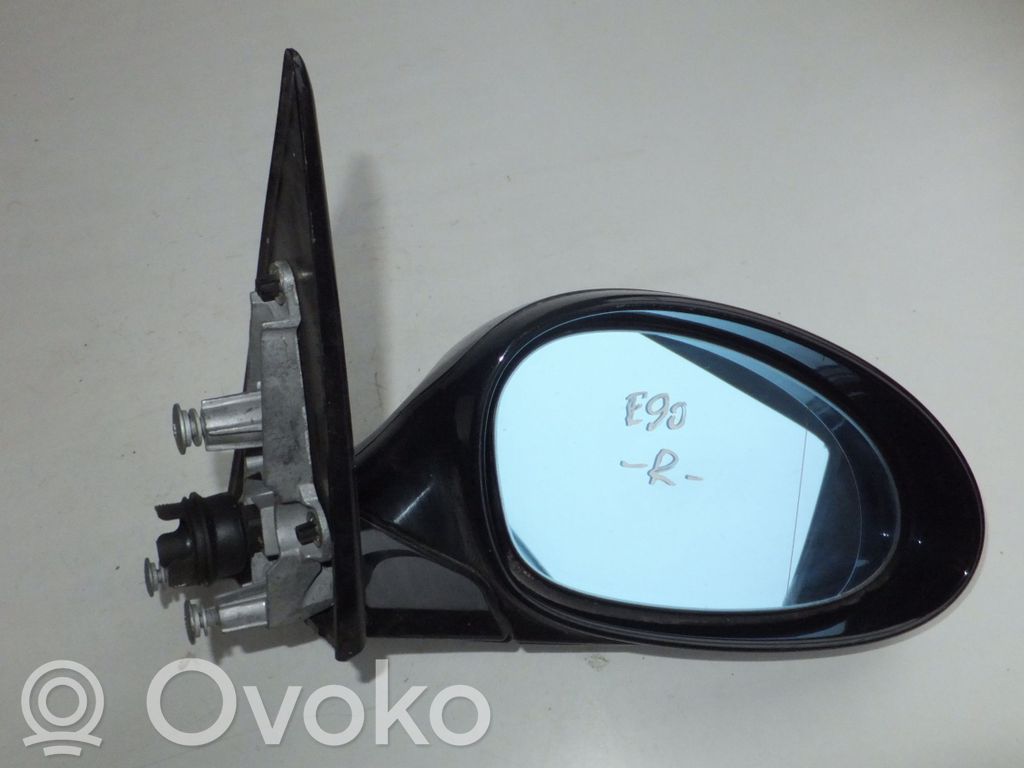 Rétroviseur électrique de porte avant   E1010803