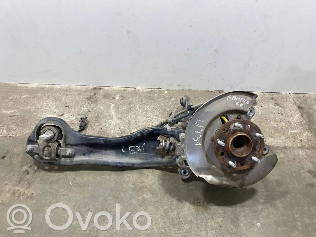 Achsschenkel hinten   68235367B,L1331