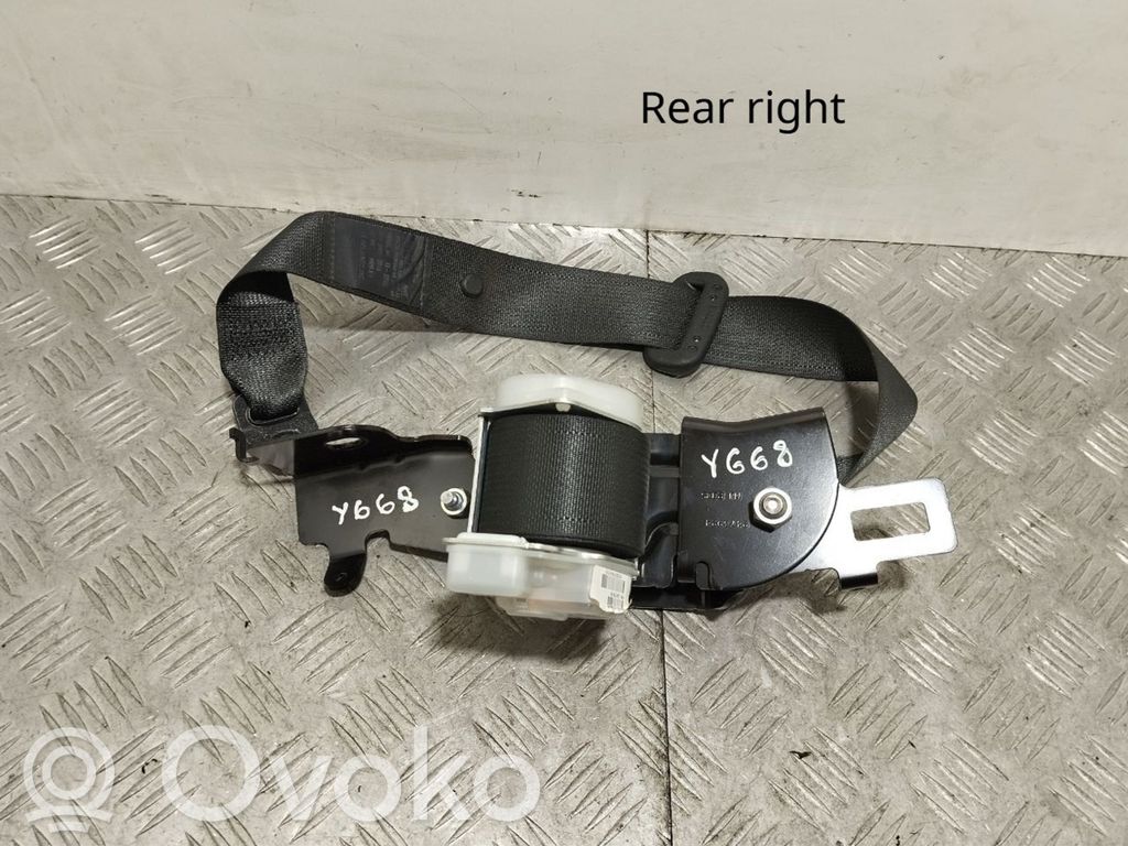 Subaru Outback (BS) Cinturón trasero 