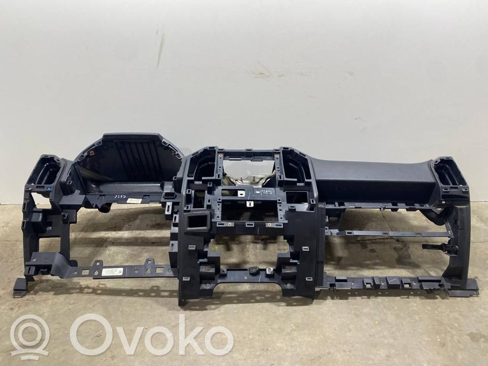Deska rozdzielcza   FL3B1504326A,I797