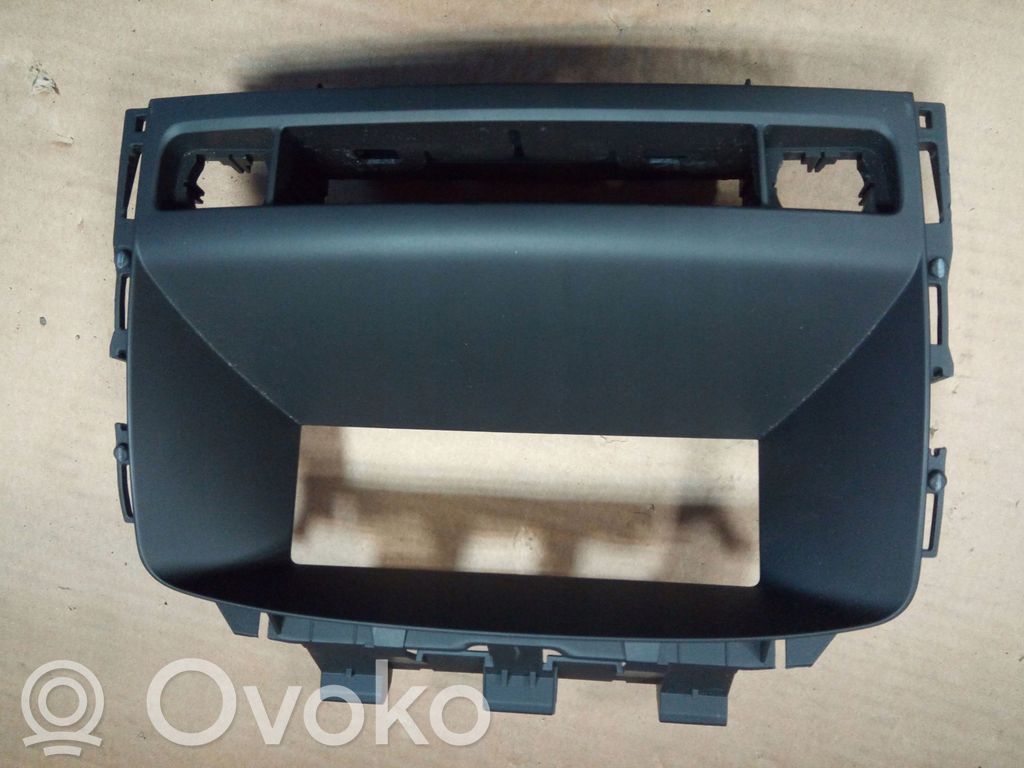 Opel Astra J Rămă unitate radio/GPS 