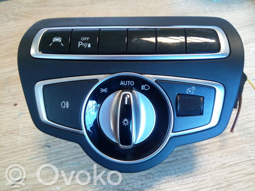 Mercedes-Benz C W205 Light switch 
