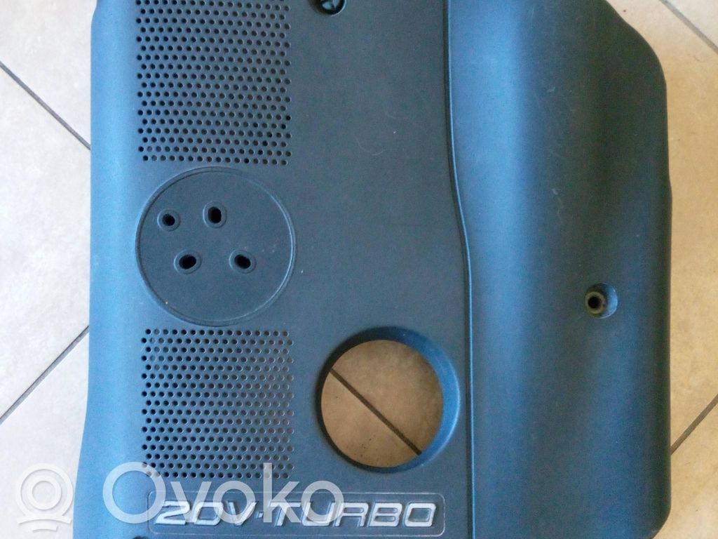 Volkswagen PASSAT B5 Capac protecție motor 