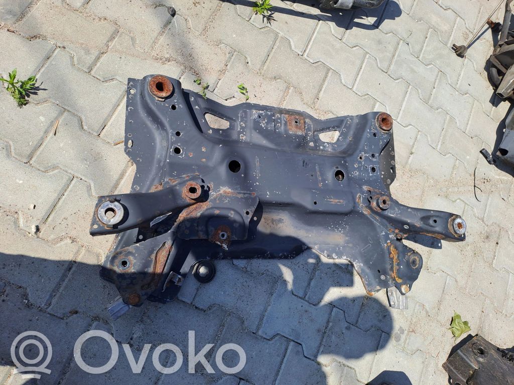 Citroen C5 Engine mounting bracket 
